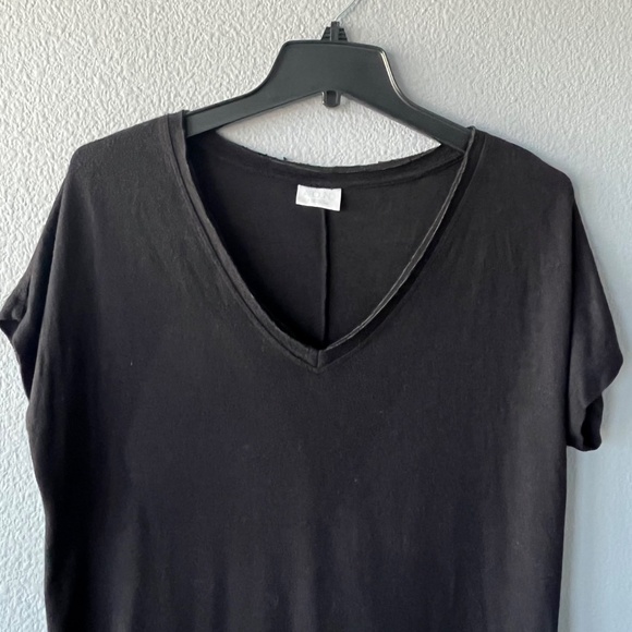 Abound Slouchy V-Neck  T Shirt - Picture 2 of 7